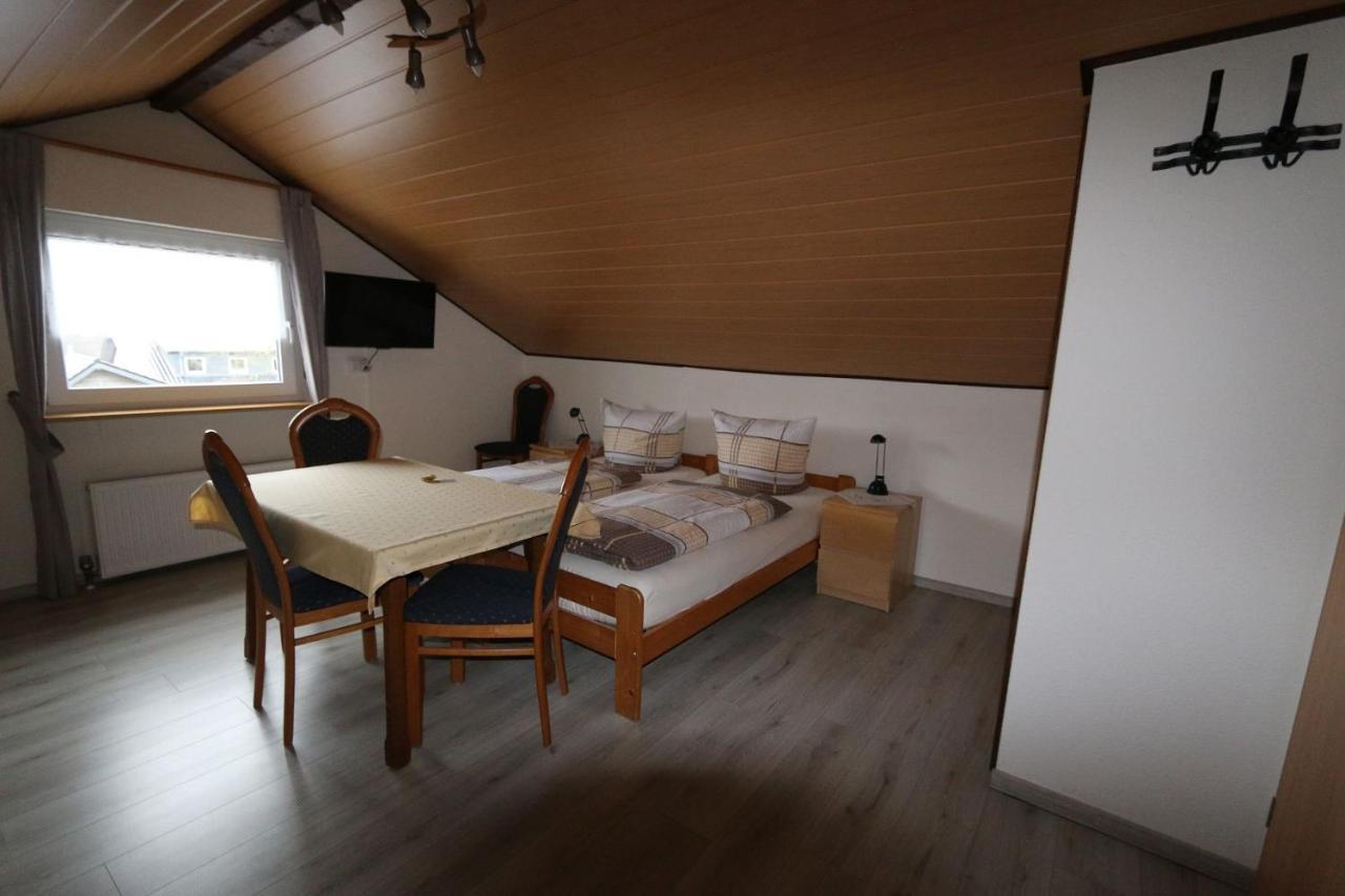 Hotel Haus Anne Neunkirchen  Esterno foto