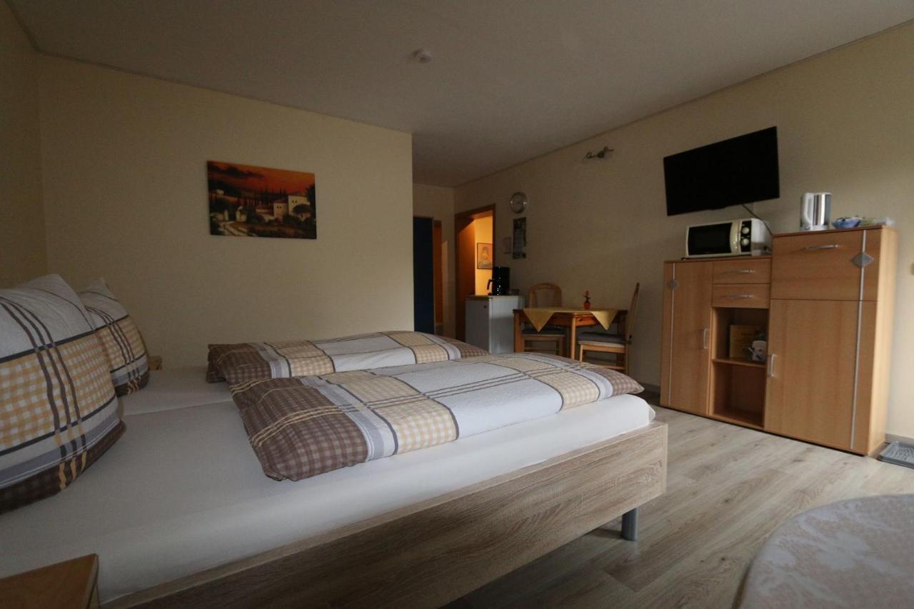 Hotel Haus Anne Neunkirchen  Esterno foto